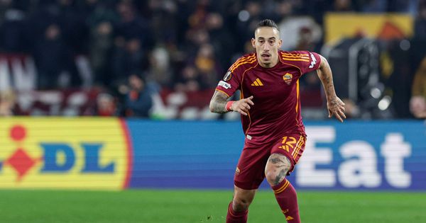 Roma ne namerava da zadrži levog beka, o njegovoj budućnosti će odlučiti Liverpul