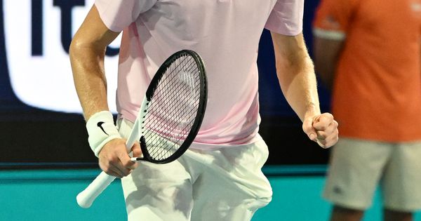 Sad Sineru i Alkaras i Đoković gledaju u leđa