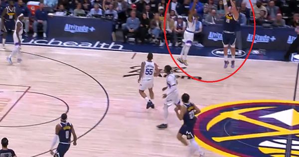 Jokić može sve, pa čak i da pogodi ovakvu trojku! /VIDEO/