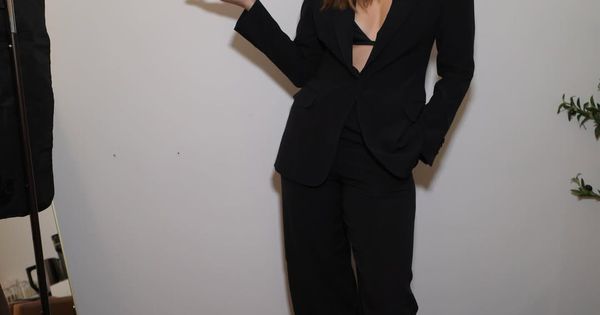 "Ovo ne bih obukla kada ispraćam decu!" Marija Šarapova "ugasila internet", u ovako izazovnom izdanju dugo nije viđena! /FOTO/