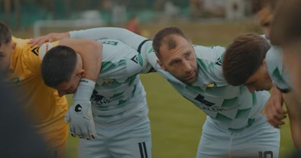 Šta to spaja komplet lepinju, Švajcariju i fudbal? Samo jedan klub /VIDEO/