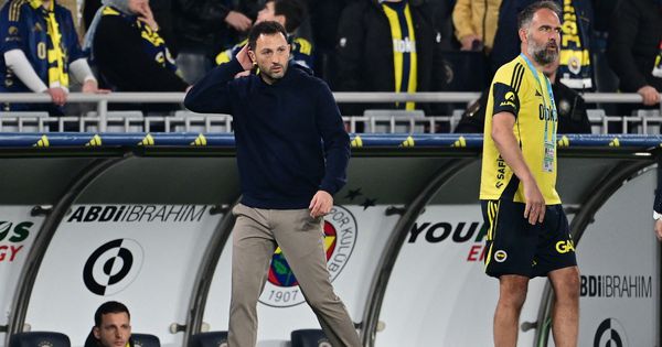 Lete glave u Turskoj: Fenerbahče smenio trenera i direktore posle "šamaranja" u derbiju!