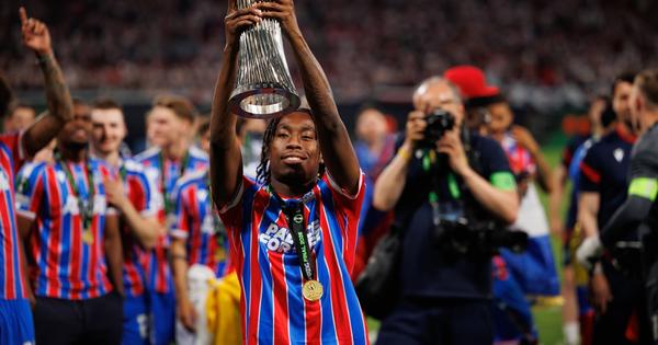 Za istoriju i fudbalske almanahe: Svemogući Evan postao prvi igrač koji je osvojio dva evropska trofeja u istoj sezoni!