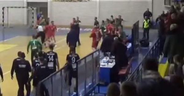 Kup Crne Gore u senci skandalozne tuče rukometaša /GALERIJA/