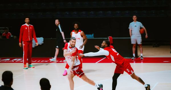 Crveno-beli kreću u borbu za titulu šampiona Srbije: Evo gde i kada gledati TV prenos meča Crvena zvezda - Zlatibor