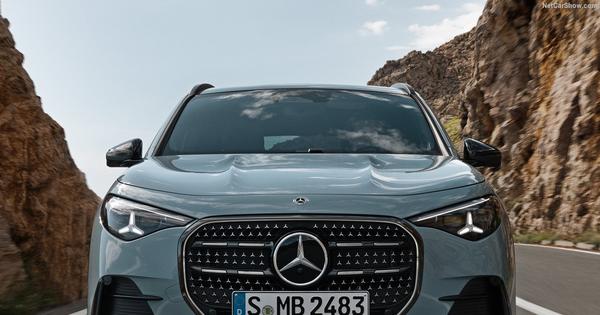 Stigao odgovor iz Štutgarta: Tek što je Audi lansirao džina, Mercedes predstavio bebu - novi GLA ima 354 konja, puni se za 10 minuta i prelazi više od 650 kilometara! /FOTO/