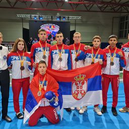 Veliki uspeh za domaći boks: Četrnaest medalja za Srbiju na šampionatu Balkana u Rumuniji