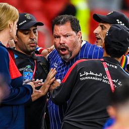 Možda ga ne bi "provalili" da nije IZAZIVAO: Amerikanac izbačen sa stadiona pred početak utakmice protiv Irana /FOTO/