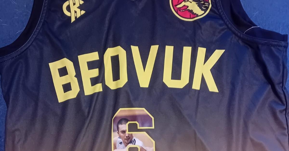 Dejan Milojević na dresu KK Beovuk | Sportal.rs