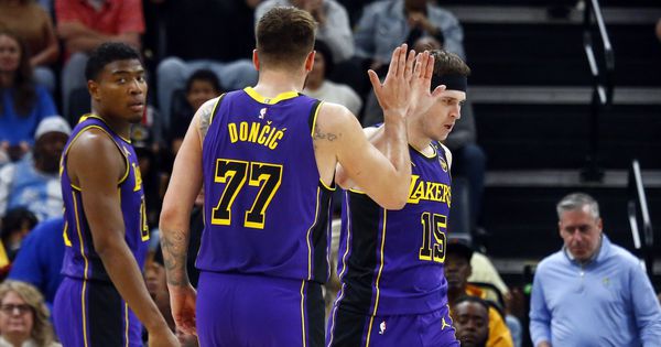 "Umukni, je*ote!" Rivs se sukobio sa navijačem Oklahome koji se rugao povređenom Dončiću! /VIDEO/