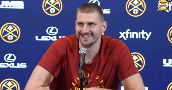 "Imamo istog agenta, zato je to rekla!" Jokićev odgovor slavnoj Amerikanki nasmejao sve /VIDEO/