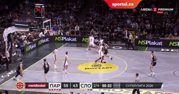 Karlik trojkom stavio tačku na prvo poluvreme i razgalio navijače, Sloboda ne može da isprati evroligaša