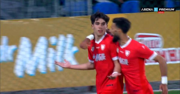 Šok za Zvezdu: Klinac matirao Glazera u poslednjim minutima prvog poluvremena!