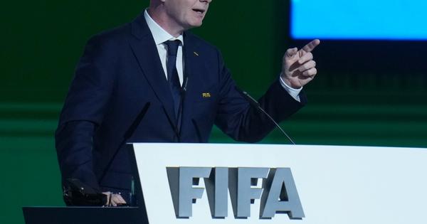 Predsednik FIFA dolio ulje na vatru Italiji: Da proširimo Mundijal na 228 timova?