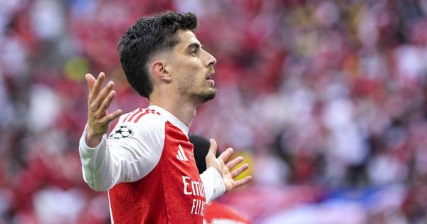 PSŽ – ARSENAL Deeeembeeeeeeele! Najbolji igrač sveta sa penala doneo dramu, idemo ispočetka! /VIDEO/