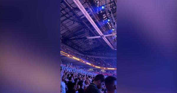 Arena je na nogama, svi skandiraju Stošiću!