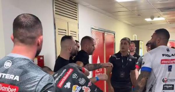 Haos u Areni: Janičić i Negucić se sukobili u hodniku, morali da ih razdvoje /VIDEO/