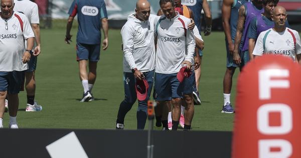 Tragedija potresla tabor Portugalije pred meč sa Hrvatskom! Važan čovek hitno napušta ekipu i vraća se kući, Kristijano Ronaldo ga grlio i tešio na treningu! /VIDEO/