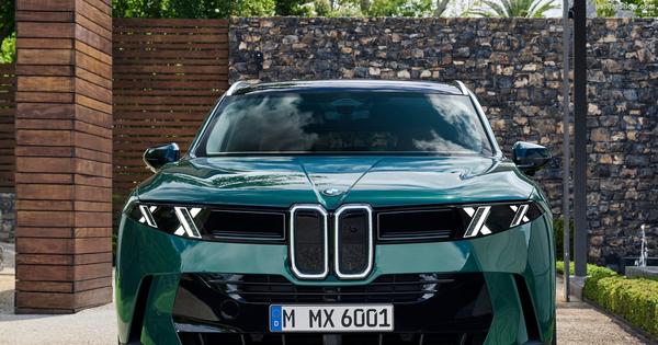 Sada je i zvanično - stigla je zver koja diktira automobilsku modu! Novi BMW X5 je tu: Prvi put potpuno na struju, a Nemci sačuvali omiljeni dizel i benzin! /FOTO/