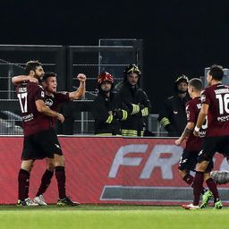 Salernitana šokirala "Olimpiko": Lacio vodio na poluvremenu, pa u nastavku doživeo sunovrat /VIDEO/