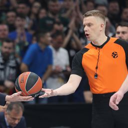 Španci o Realovom padu u Beogradu: "Prekrstili" su Željka Obradovića i tvrde da su SUDIJE POGURALE Partizan u fantastičnoj atmosferi Arene