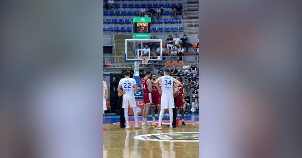 Zakuvalo se na parketu! Radosavljević izazvao sudar dvojice Ilića, pa umalo izvukao deblji kraj