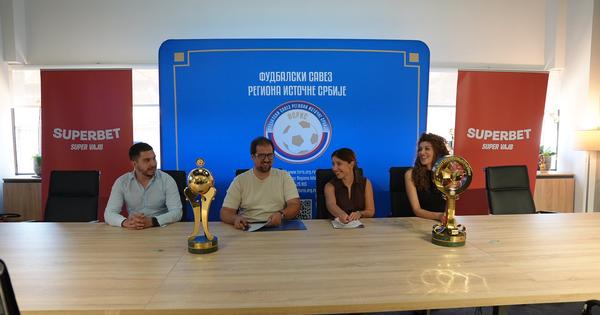Superbet širi veliki regionalni fudbalski projekat: Sada partneri i sa FSRIS-om