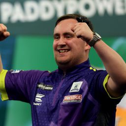 A darts csodagyereke elmondta, mit vesz a nyereményéből – erre senki sem számított