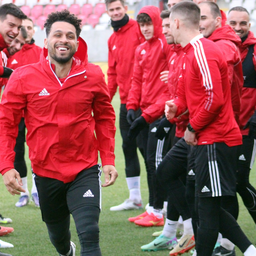 Révész Attila elárulta, játszhat-e a Fradi ellen Wellington Nem
