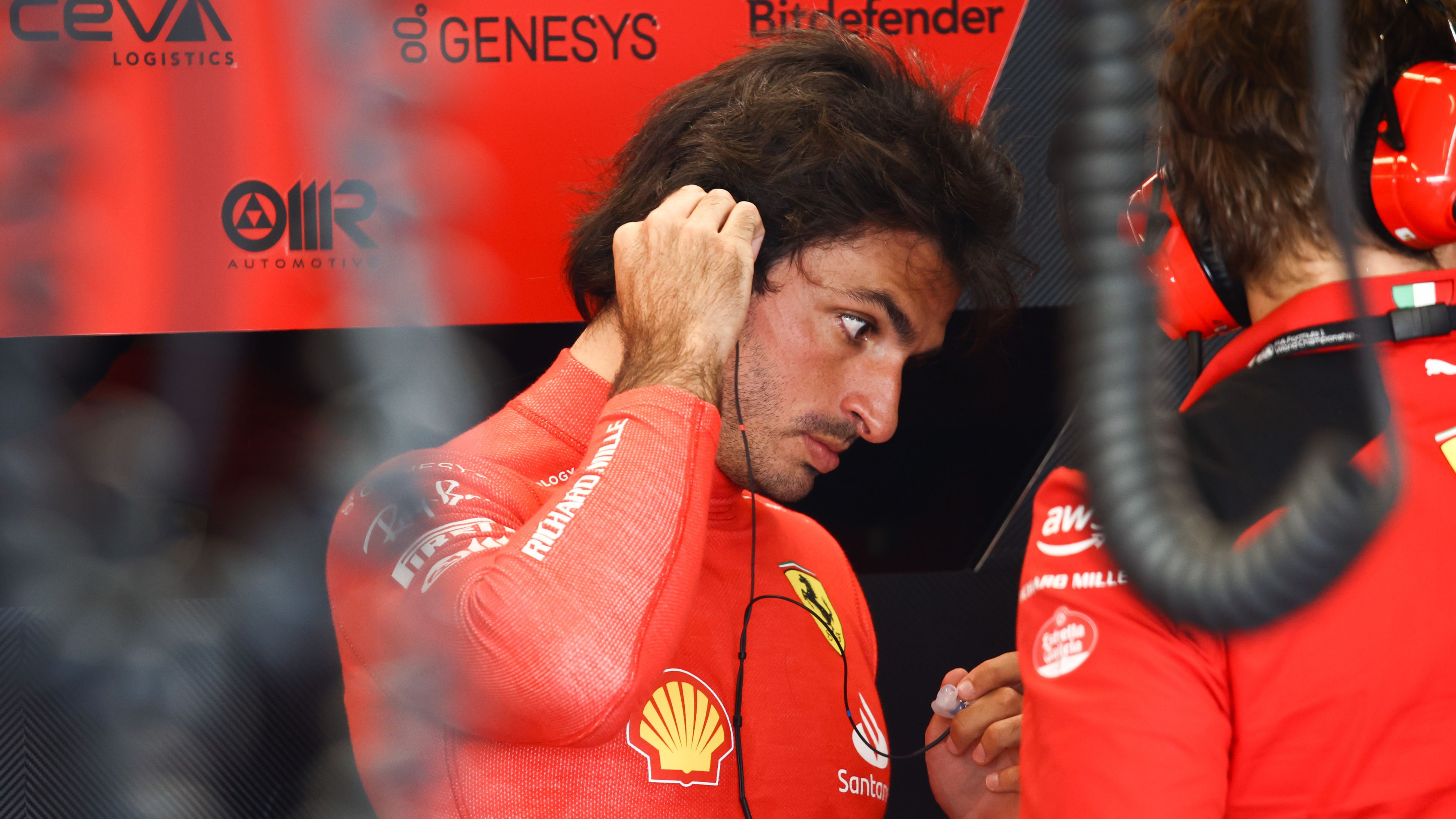 F1-hírek: Sainz üzent, miután a Ferrari szerződtette a helyére Hamiltont