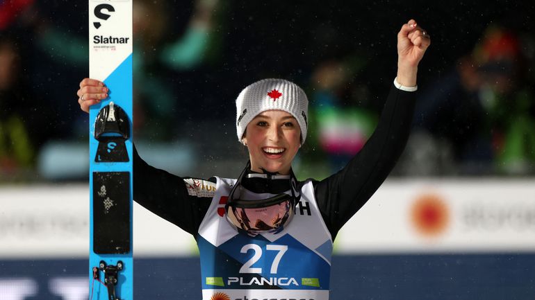 Alexandria Loutitt győzött a női síugrók nagysáncos versenyében