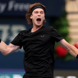 Djokovics simán nyert, de nem ő volt a nap hőse Dubaiban – videóval