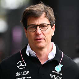 A Mercedes csapatfőnöke örül a Ferrari sikerének
