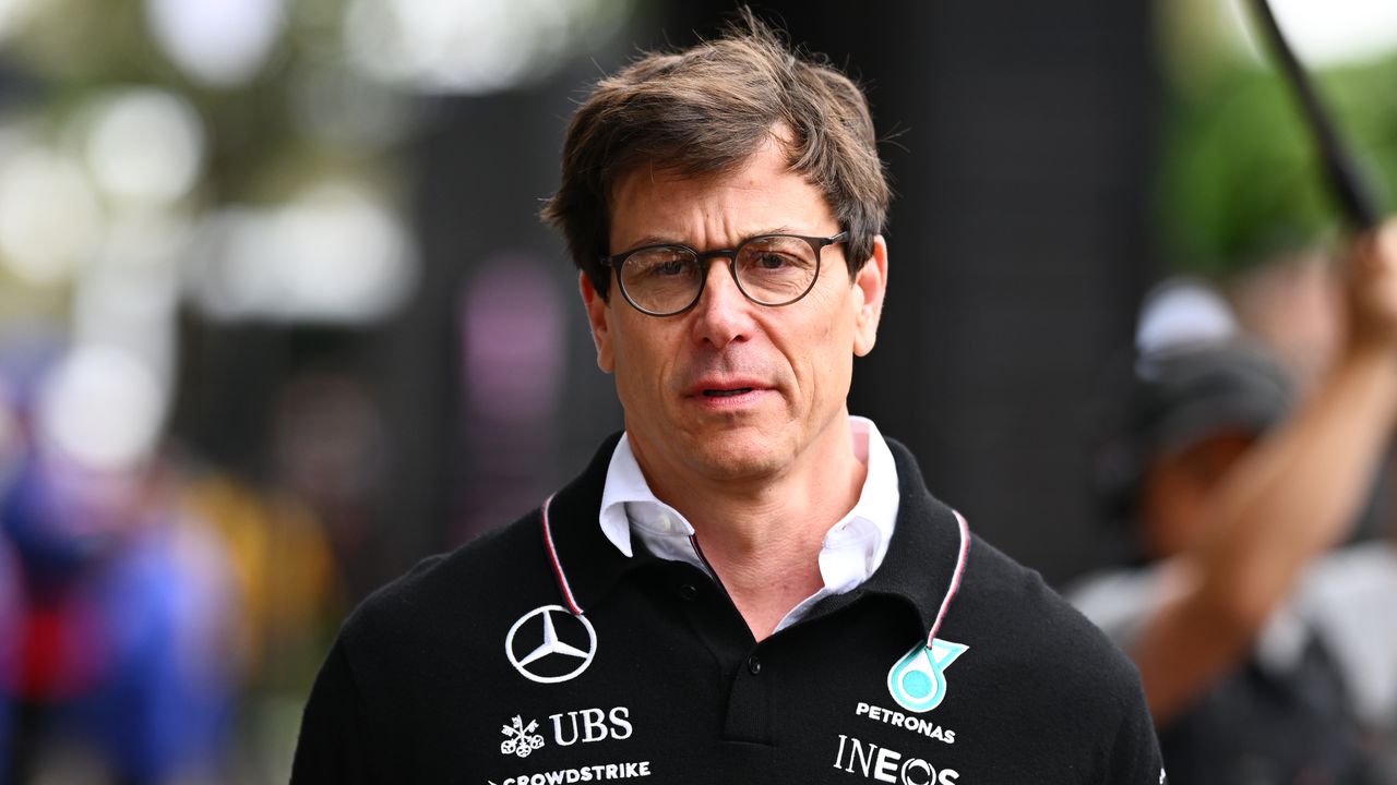 El jefe del equipo Mercedes, contento con el éxito de Ferrari