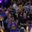 Rangadót nyert a Los Angeles Lakers – nézze meg LeBron James mindent eldöntő bravúrját!