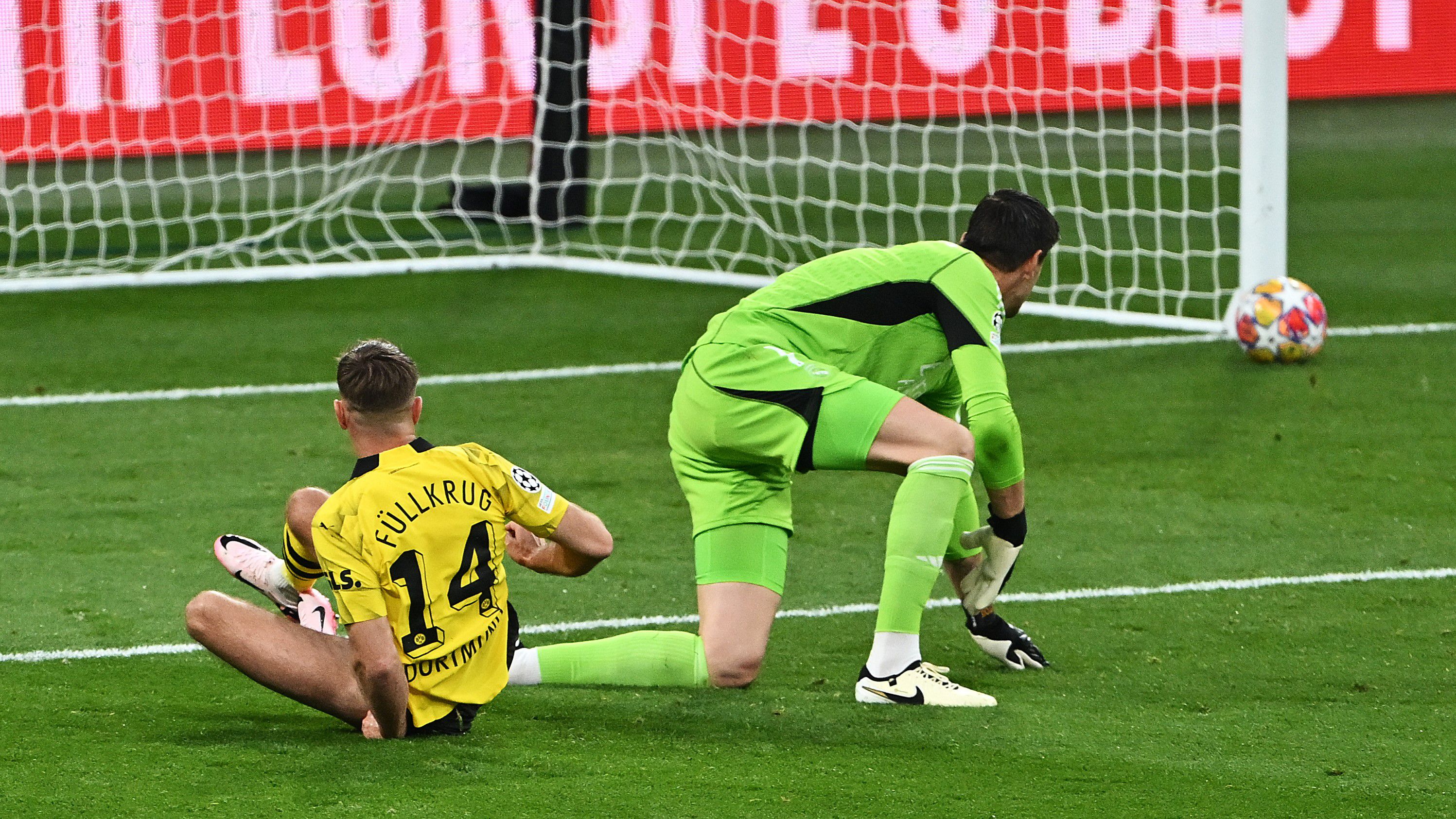 Meleg helyzeteket úszott meg a Real, a Dortmund a kapufát is eltalálta – videóval