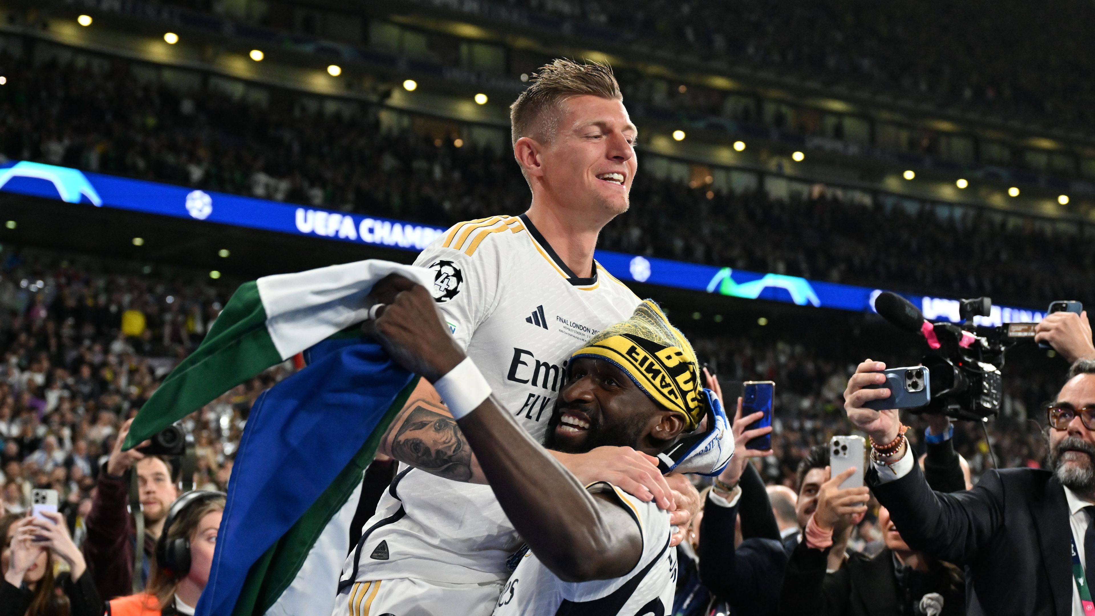 Tizenötszörös BL-győztes a Real Madrid; megvan a Győr ellenfele a döntőben – reggeli hírösszefoglaló