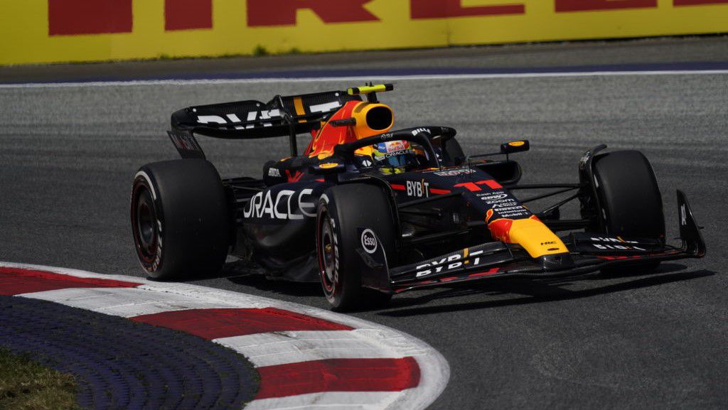 A Red Bull nem kímélte Pérezt a hibája miatt; Hamilton is csalódott volt, mert a Ferrari is erősebb lett