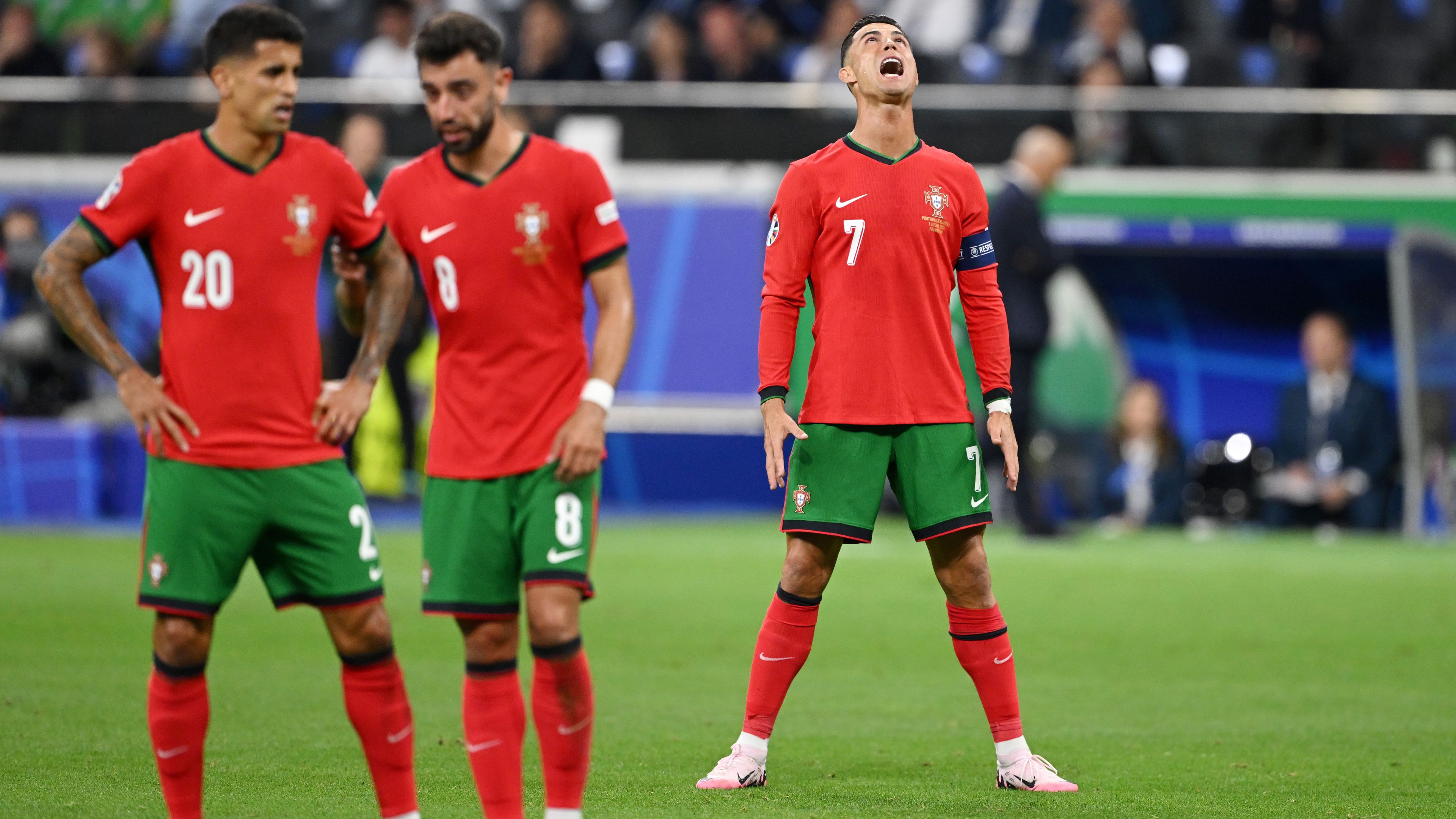 Élő: Cristiano Ronaldóéknak egyelőre nem akar összejönni a gól a szlovének ellen