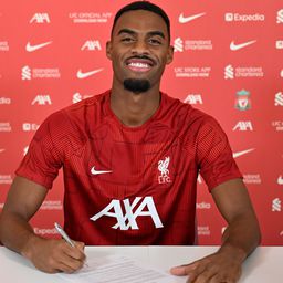 A Bayern Münchentől igazolt a Liverpool – hivatalos