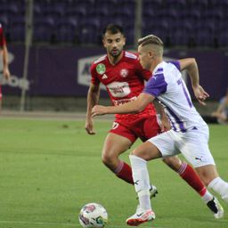 Nehezen nyert, és a tabella élére ugrott az Újpest