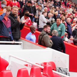 Arne Slot bosszút állna a forduló rangadóján – Szoboszlaiék a Manchester United ellen lépnek pályára