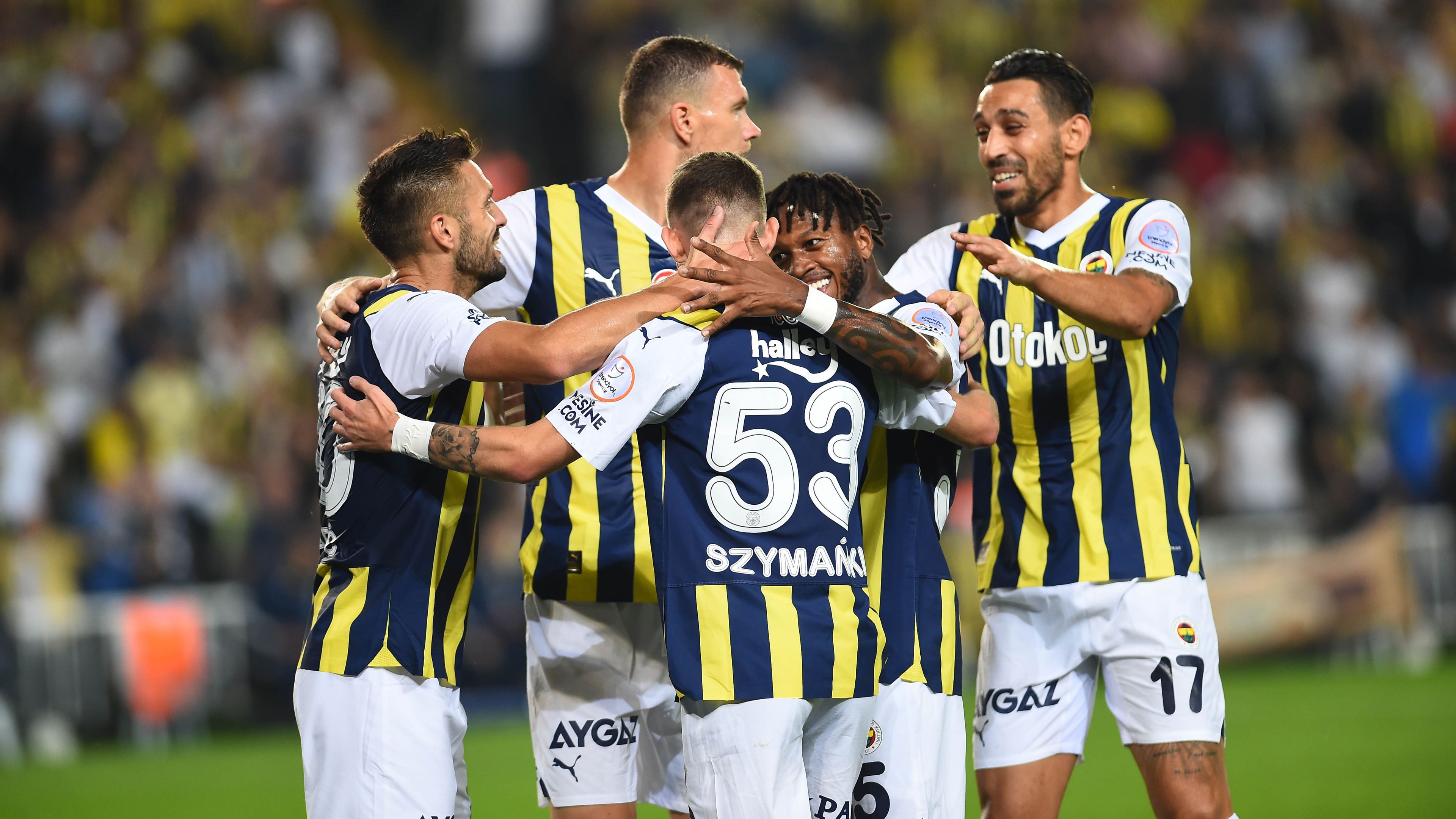 A Fenerbahce játékosai ötször ünnepelhettek a Rizespor elleni bajnokin