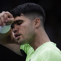 Erre ki számított? Alcaraz már az első meccsén kiesett a rangos tenisztornán