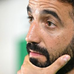 Az MU-hoz távozó edzőnek a szurkolók üzentek: „Ez már többé nem az otthonod..."