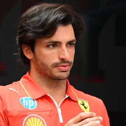 Carlos Sainz szomorúan távozik, és visszatérne a Ferrarihoz
