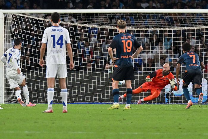 Elképesztő formában a nápolyiak kapusa