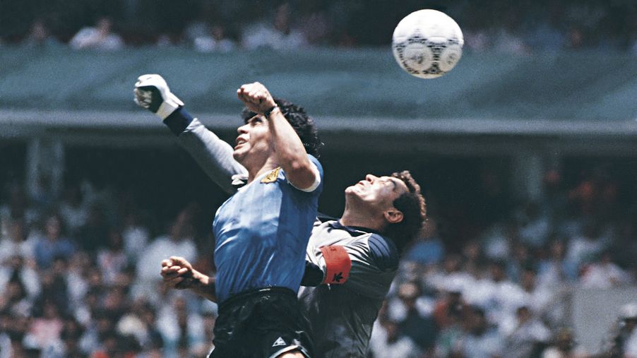 Maradona „Isten keze”-gólja