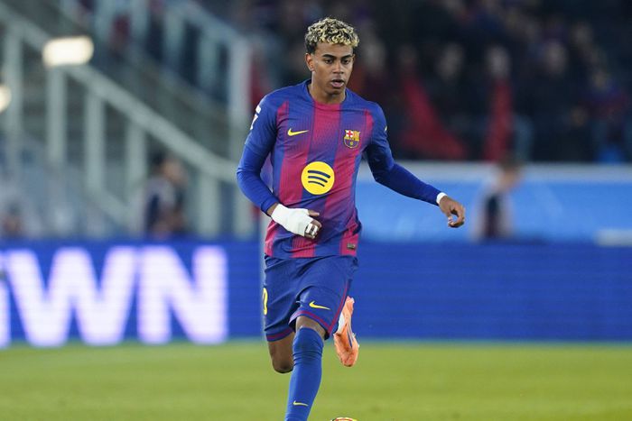 Yamal szerint Messi a történelem legjobbja