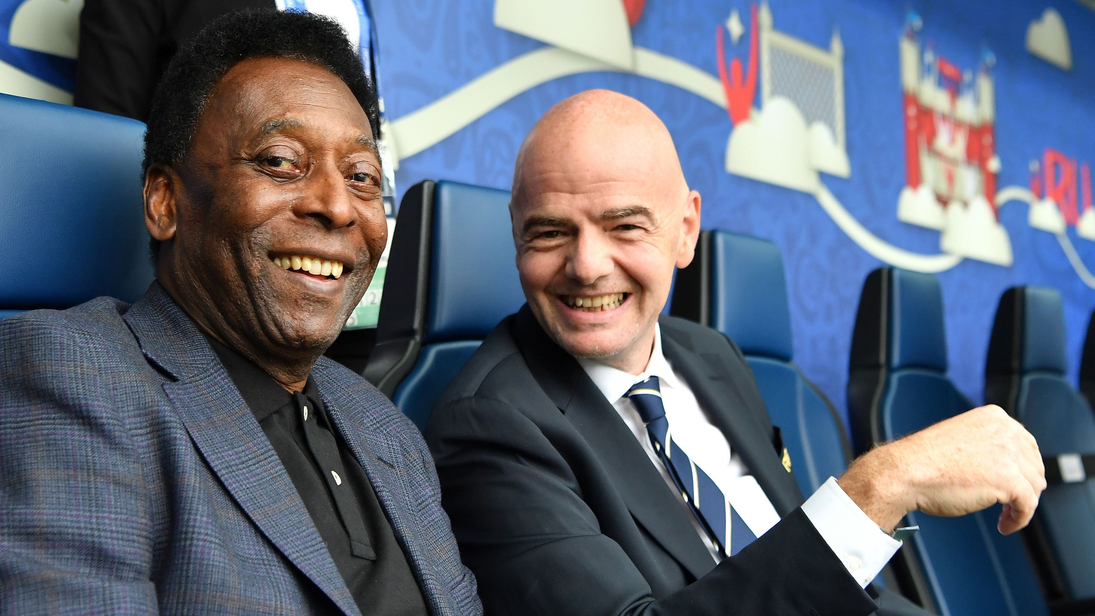 A FIFA elnöke így ápolná Pelé emlékét